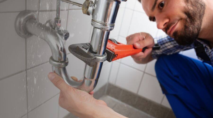 Professional same day plumber services in Farwell, MI